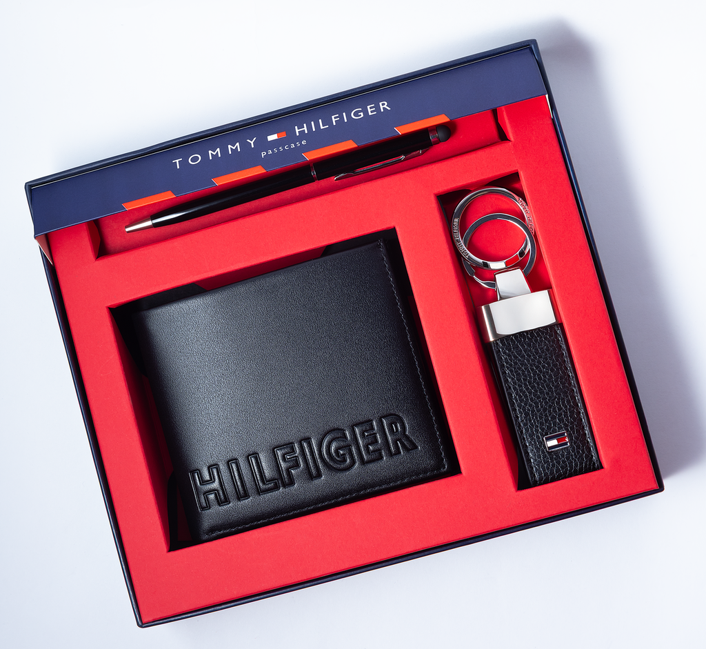 Tommy Hilfiger Set of Wallet , and Keychain-32