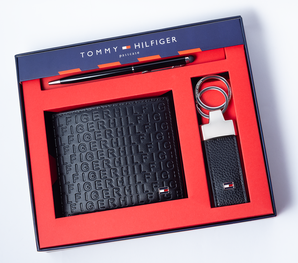 Tommy Hilfiger Set of Wallet , and Keychain-33