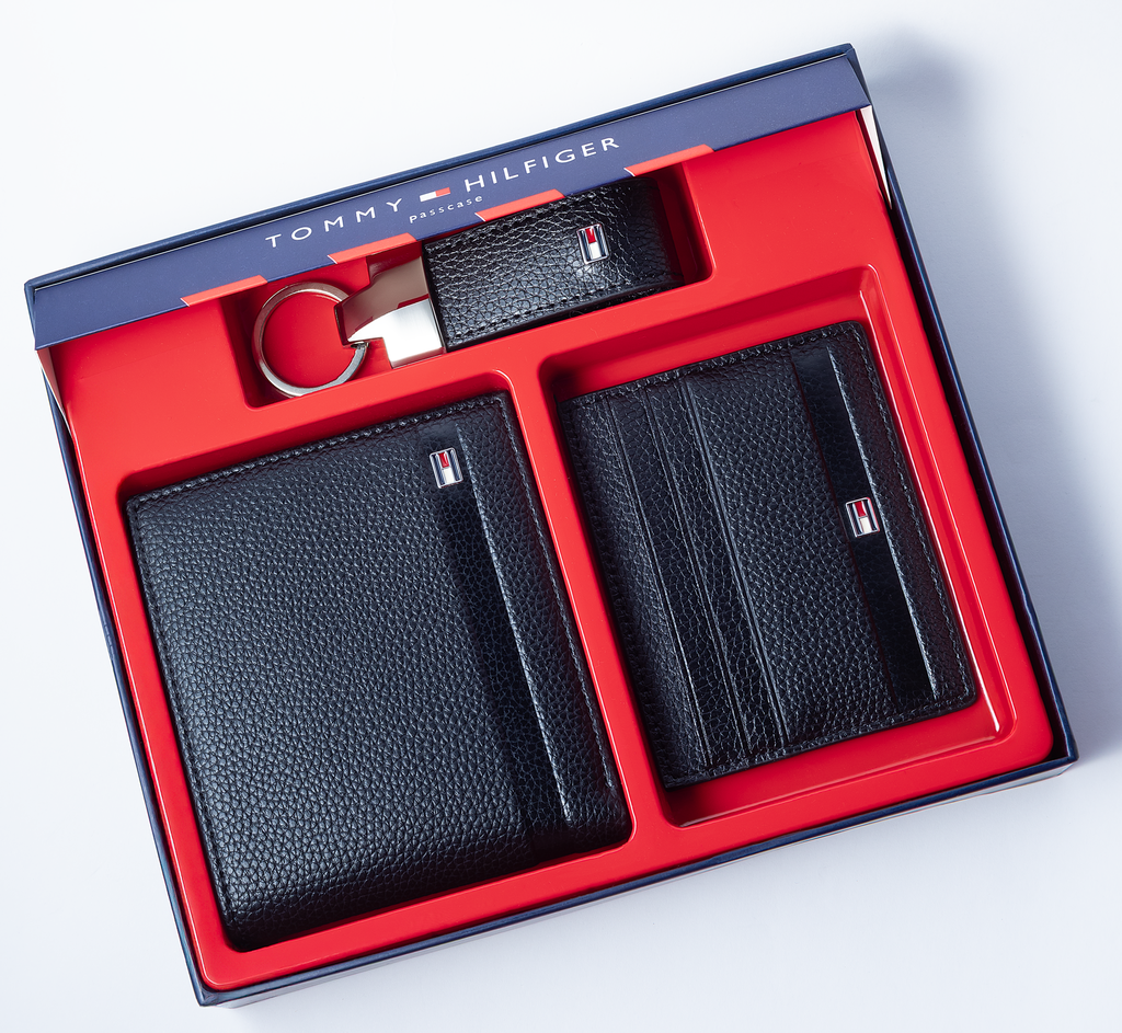 Tommy Hilfiger Set of Wallet , Cardholder and Keychain-20