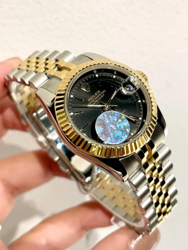 Rolex Datejust wristwatch featuring-31