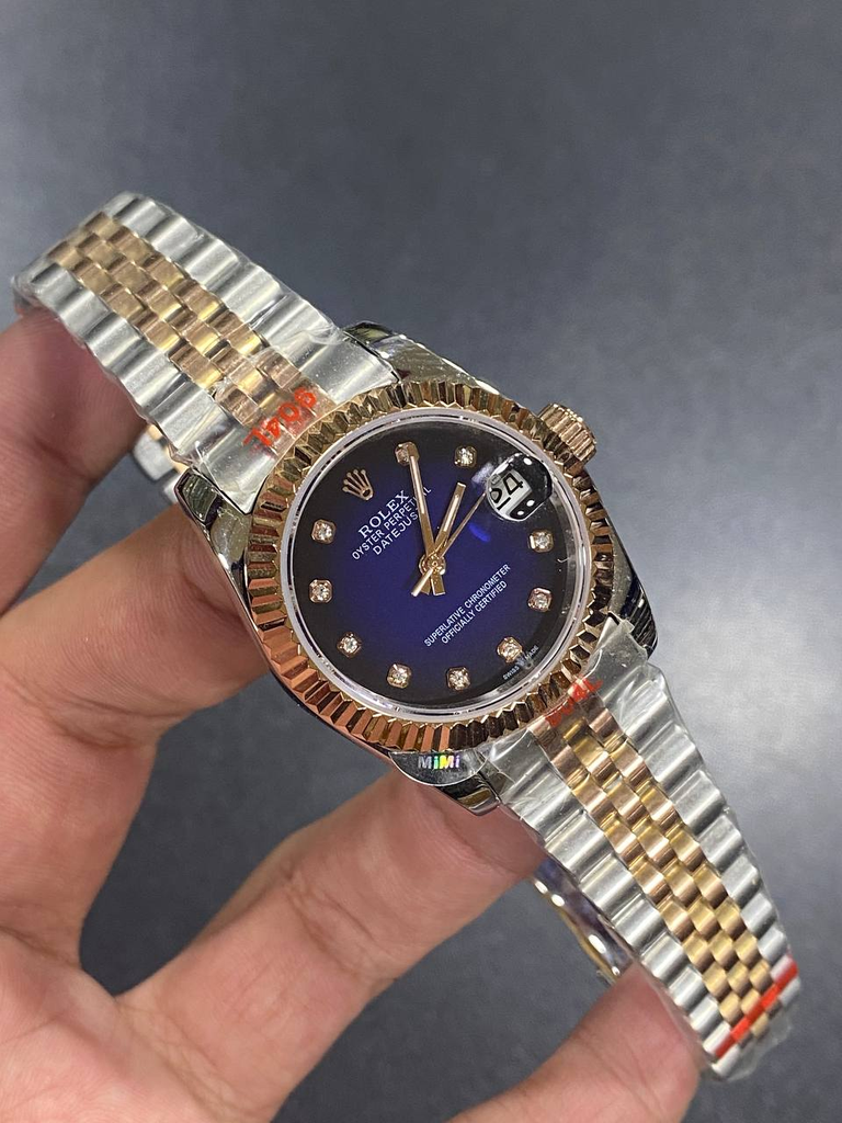 Rolex Lady-Datejust 28 with a purple-108