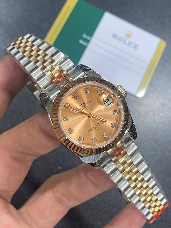 Rolex Datejust with a champagne-111